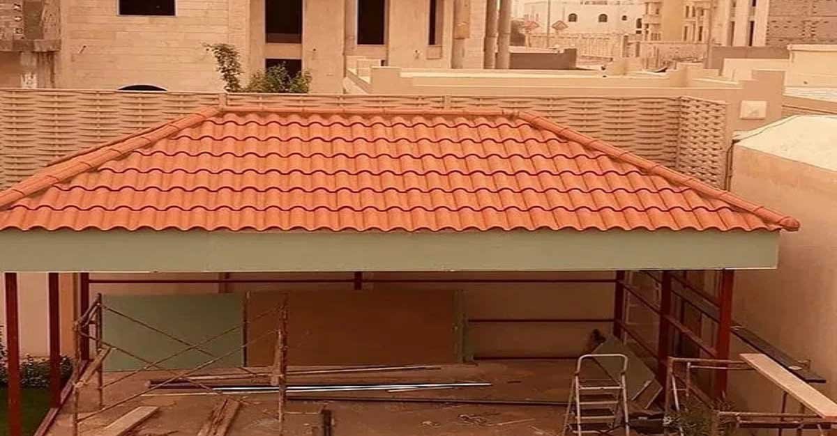 مظلات وسواتر وحديد وقماش وتركيب غرف ساندوتش بانل باحترافية بالرياض. 